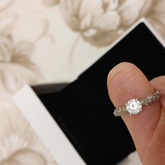 Cubic zirconium ring - Picture 4 of 4